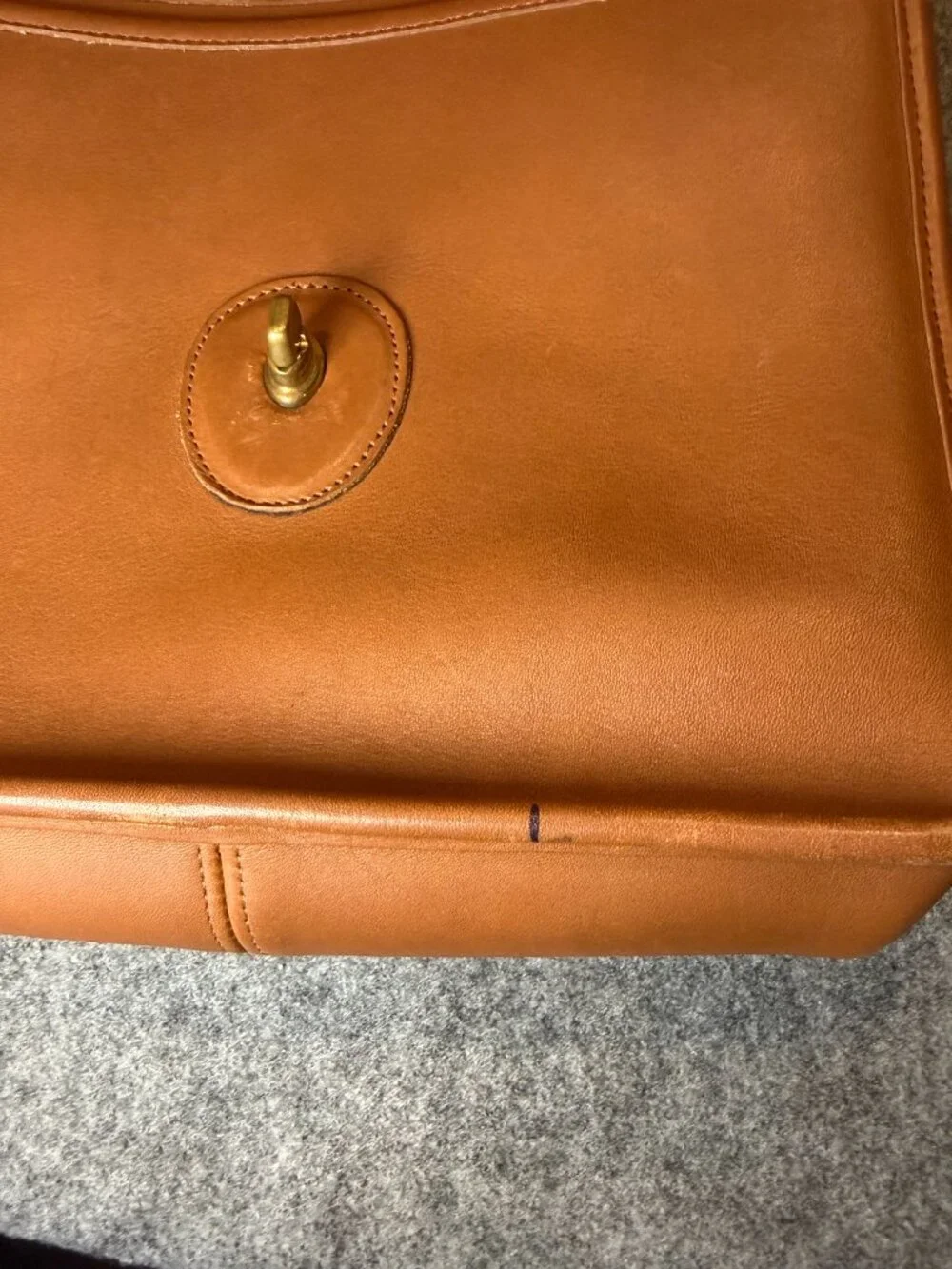 Vintage Coach British Tan Leather Crossbody Messenger Bag Brass Hardware USA - Picture 15 of 16